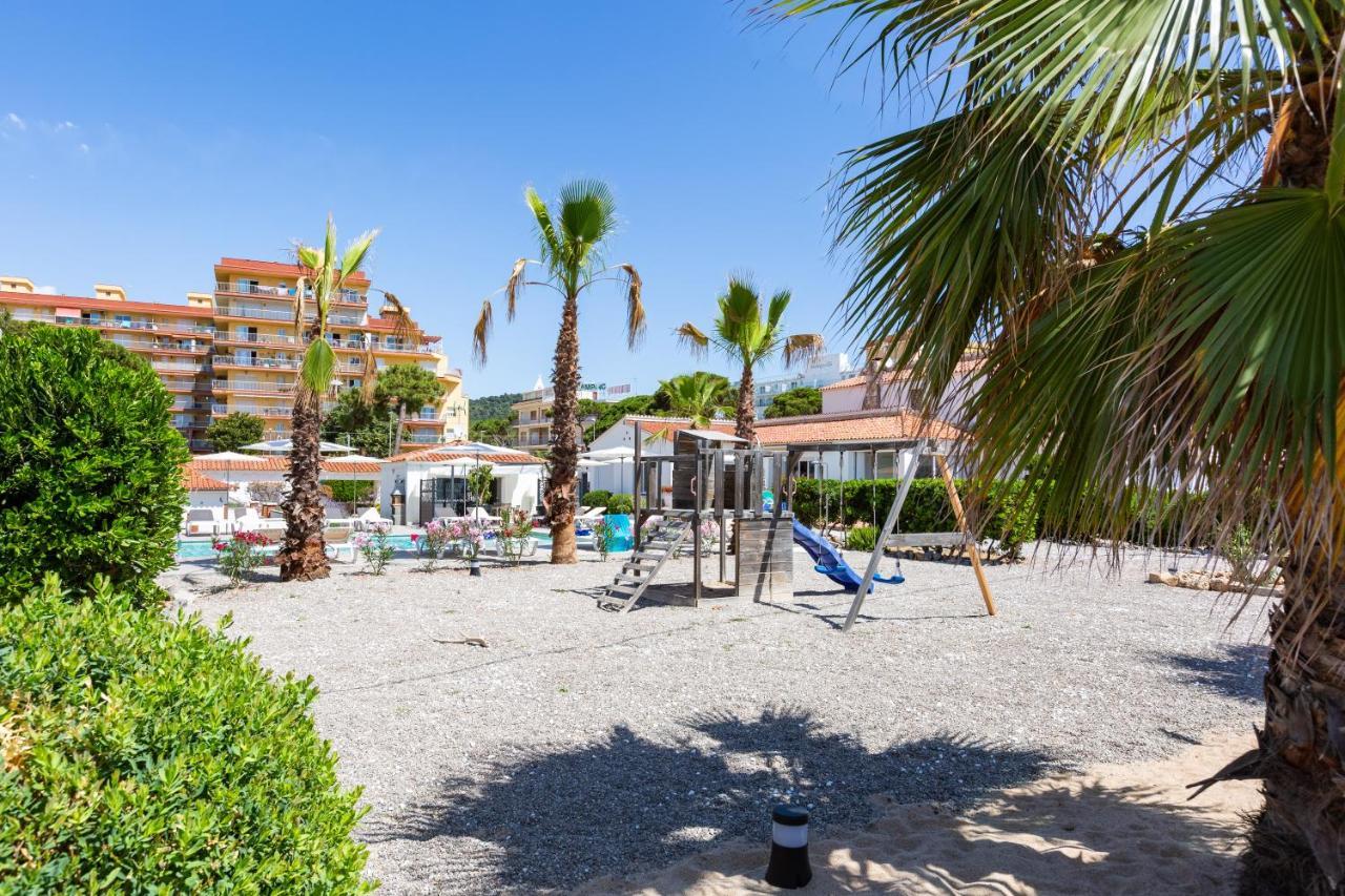 Malgrat De Mar Beachfront Village Esterno foto
